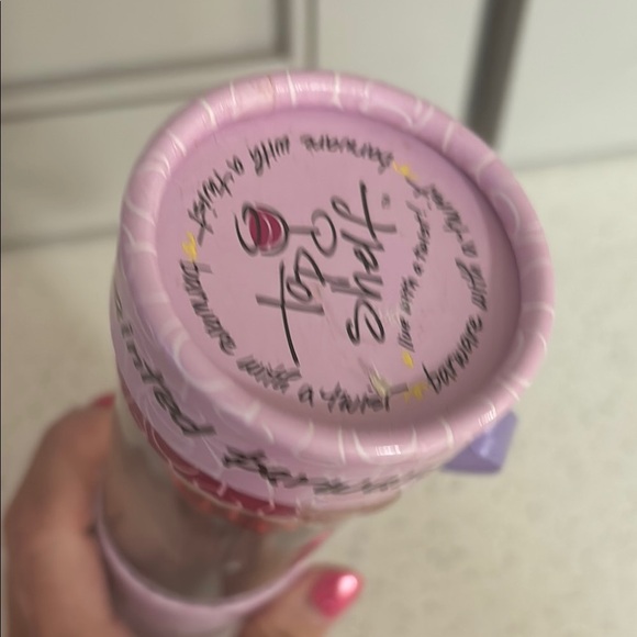 Hand-Painted Retired Wine stopper ! - Picture 5 of 6